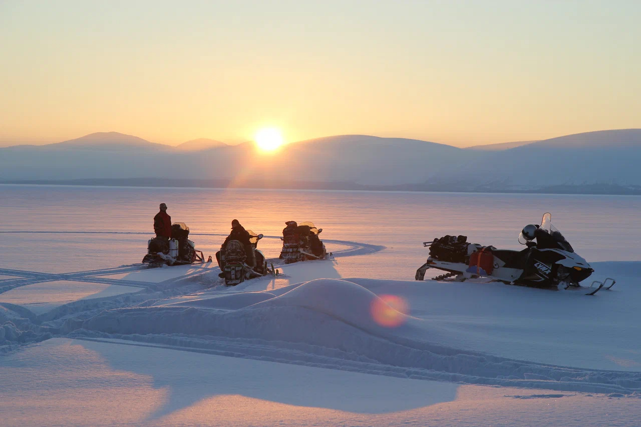 Snowmobile safari in Murmansk