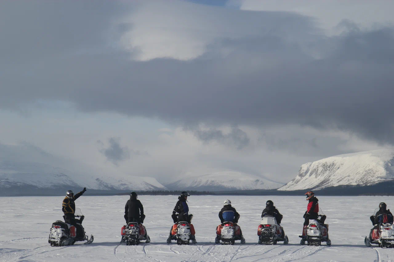 Snowmobile safari in Murmansk
