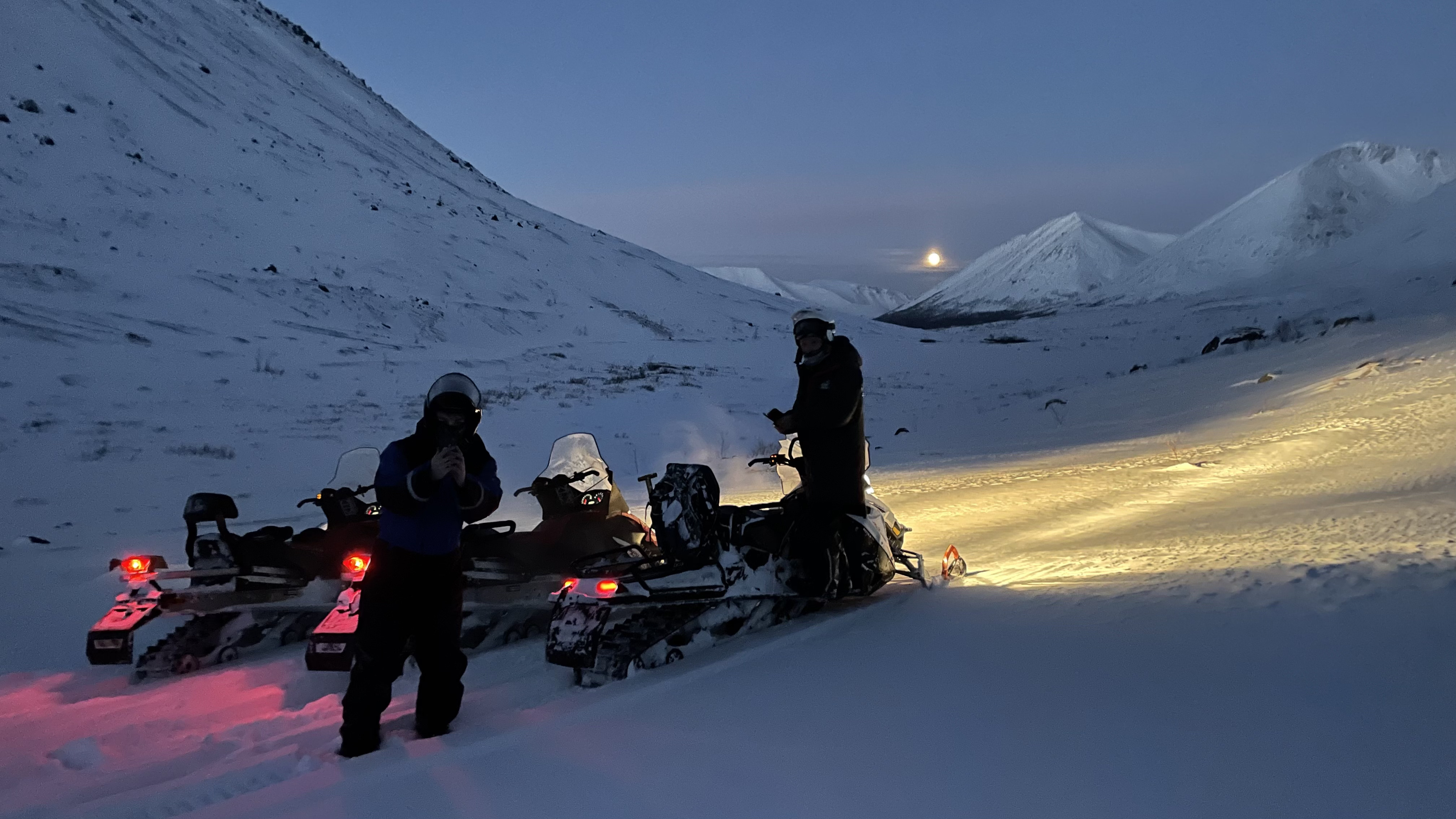 Snowmobile safari in Murmansk